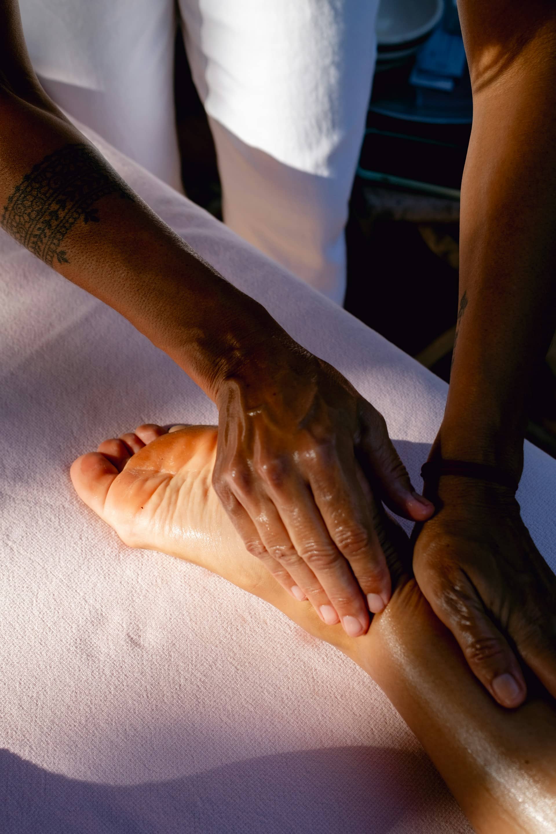 Welche Massage passt zu mir? Aromaöl, klassisch & Sport