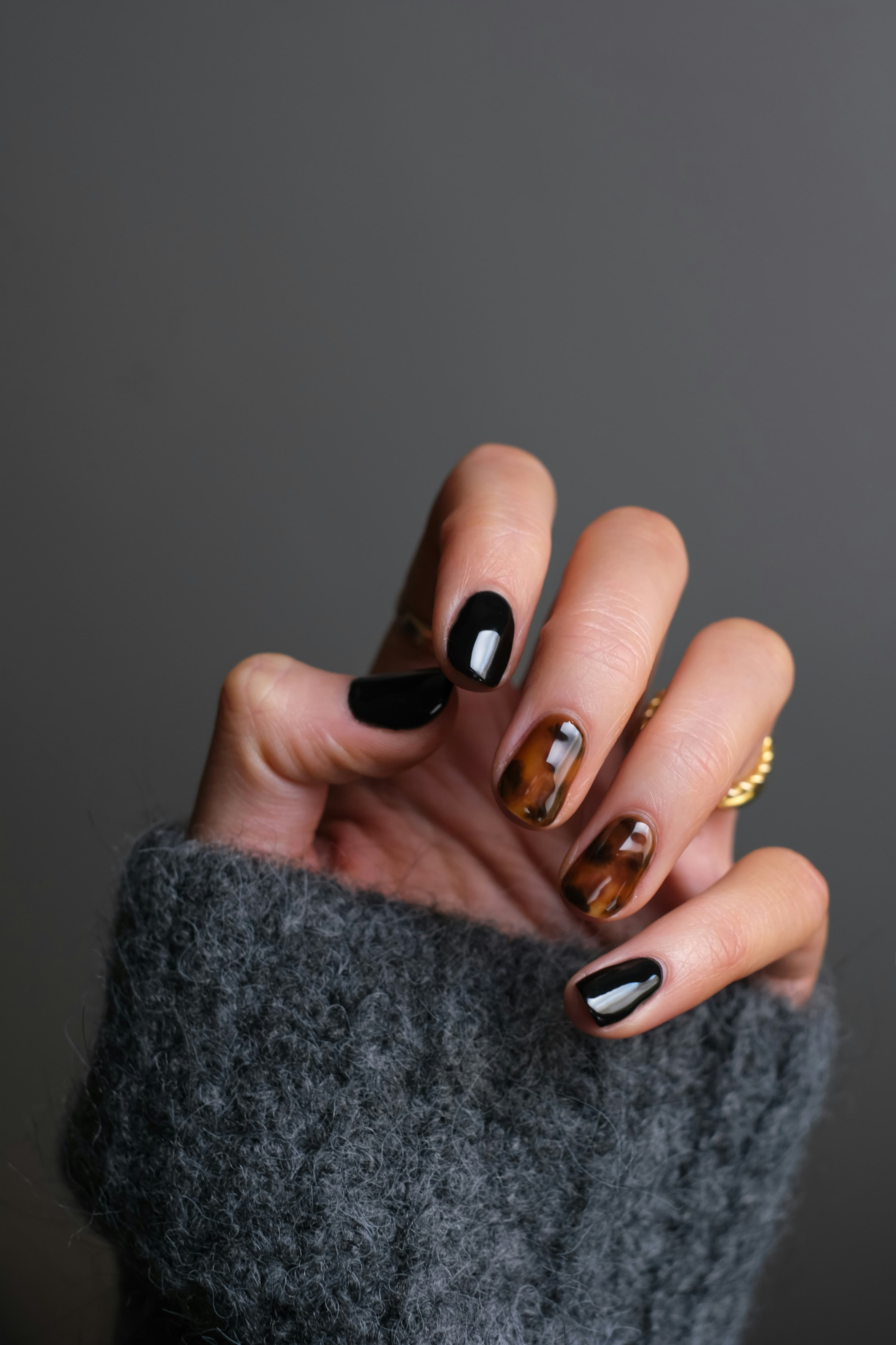 Mobile Maniküre zu Hause buchen - Shellac, Gel, French