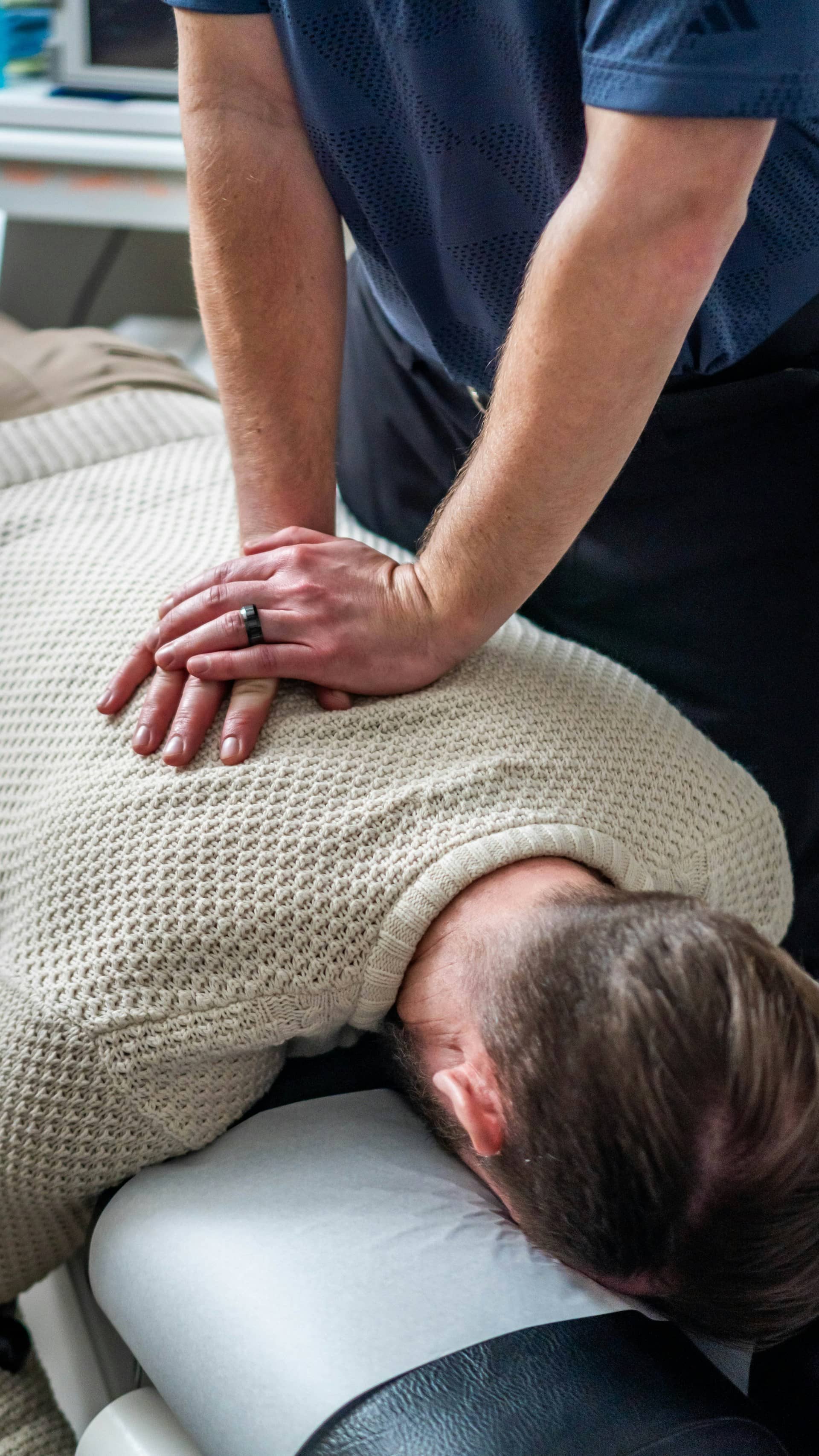 Seriösen mobilen Masseur finden